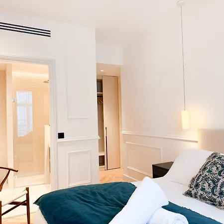 Meynadier 12b Apartment *